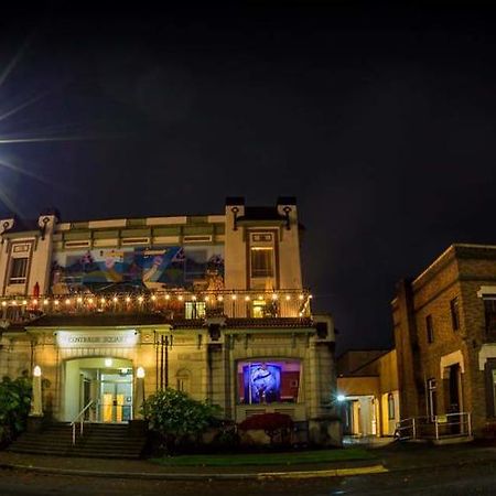 Centralia Square Grand Ballroom And Vintage Hotel المظهر الخارجي الصورة