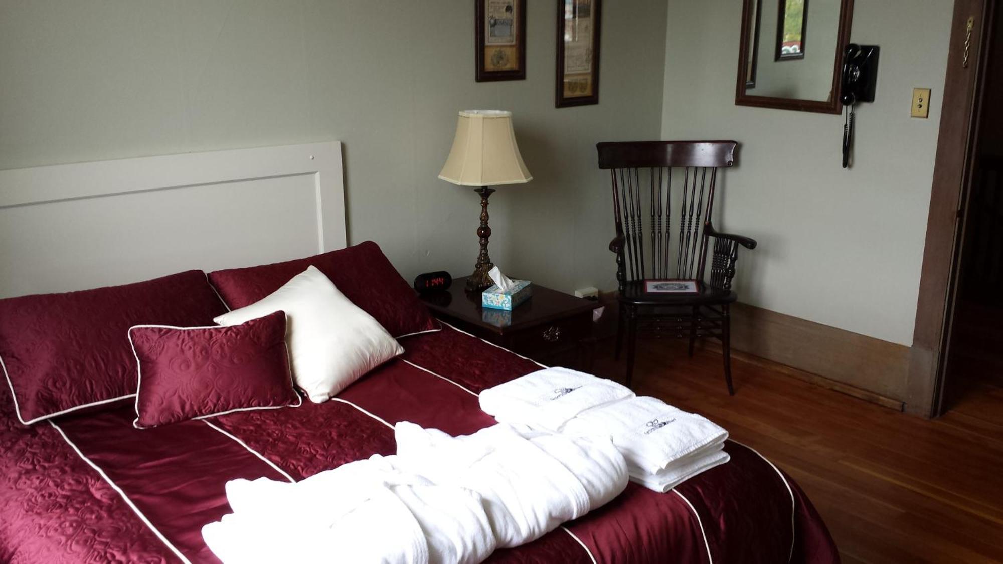 Centralia Square Grand Ballroom And Vintage Hotel الغرفة الصورة