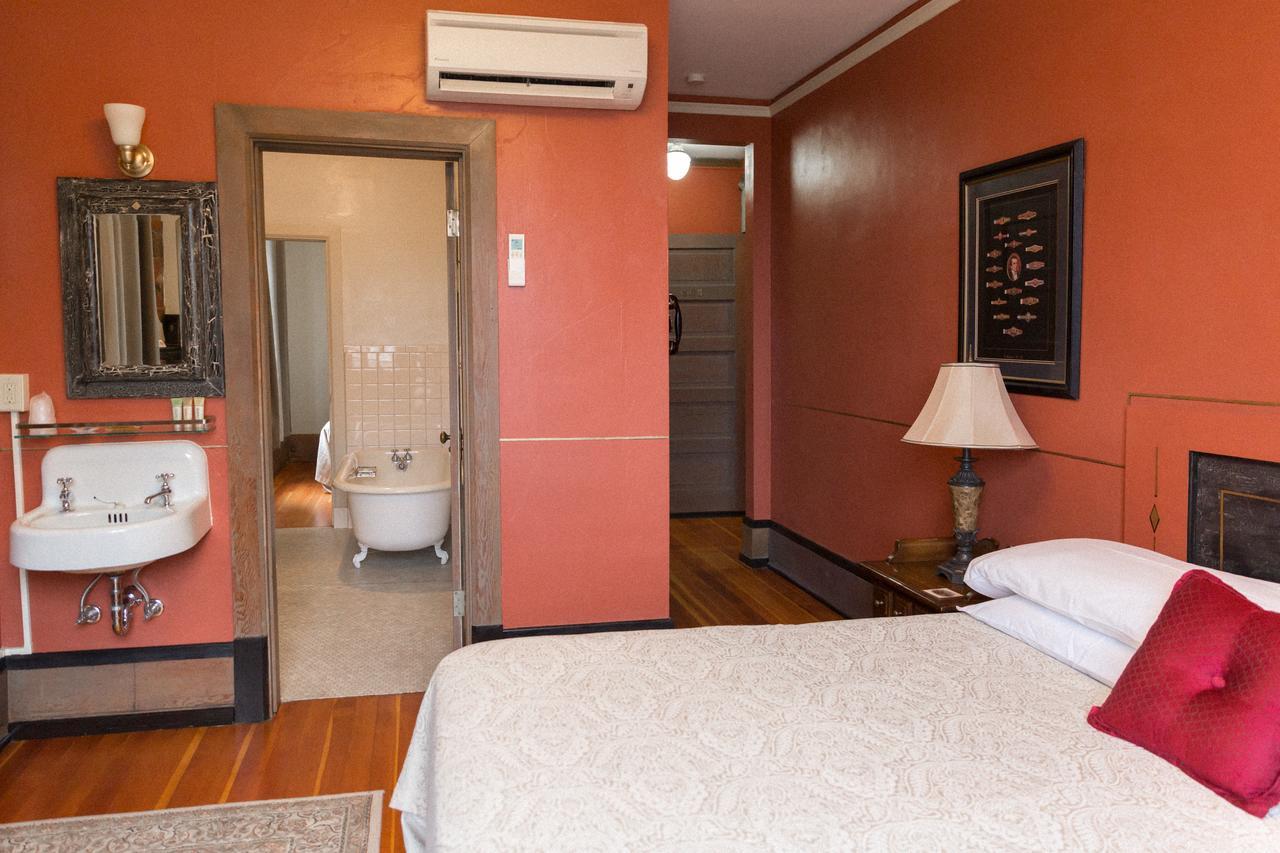 Centralia Square Grand Ballroom And Vintage Hotel المظهر الخارجي الصورة